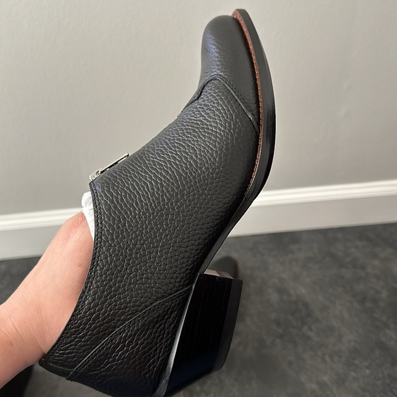 Coach booties size 7 - Picture 9 of 9